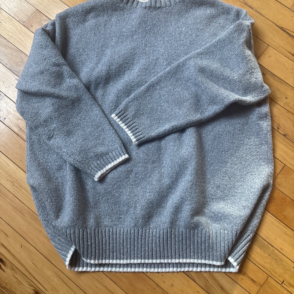 J. Jill Gray and White Snowflake Sweater - Picture 4 of 4